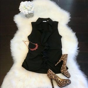 NY&CO sleeveless ruffled dress shirt